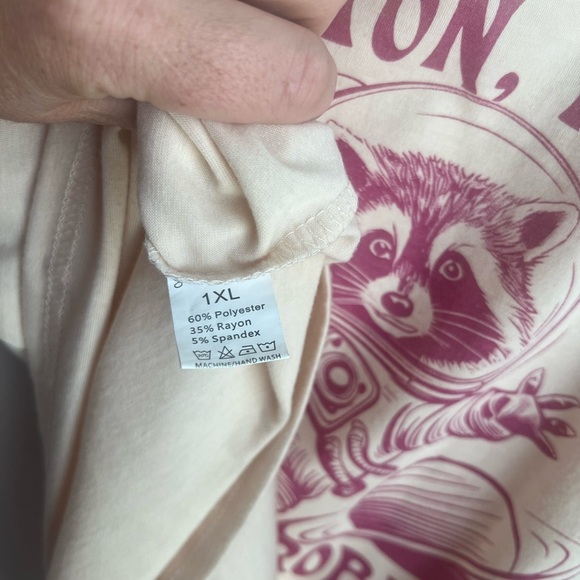 Women’s “Houston, I have so many problems” Raccoon Astronaut Tank Top - Size 1XL - Picture 3 of 5